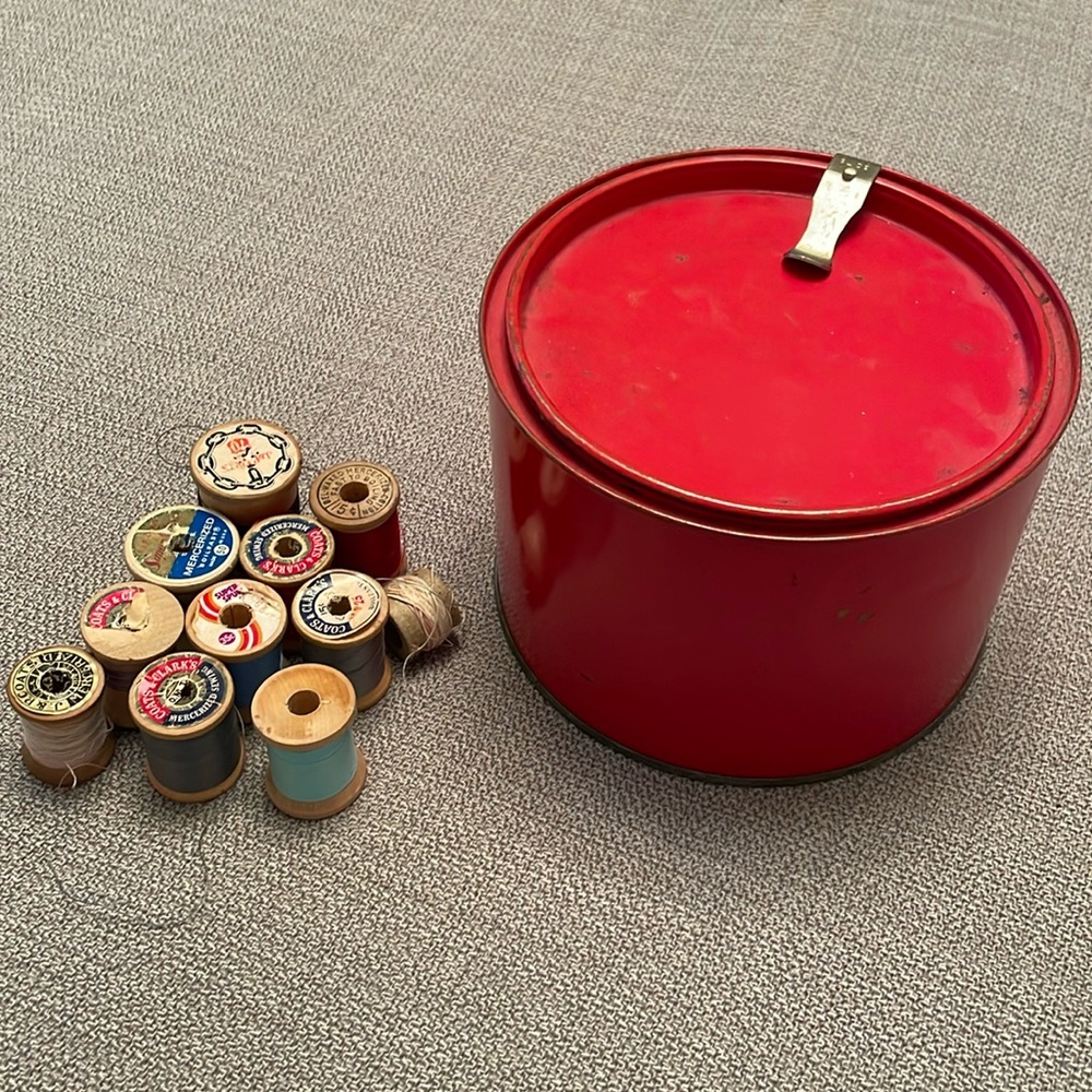 Vintage Red Metal Tin Container 11 Vintage Wooden Thread Spools Sewing Supplies